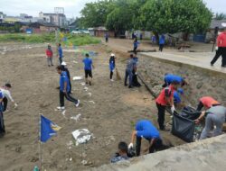 Peringati Harhubnas, KSOP Lhokseumawe Gelar Aksi Bersih Pantai