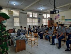 Ratusan Siswa dan Guru MTsN 1 Model Banda Aceh Disuntik Vaksin