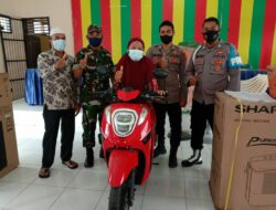 Undi Kupon Gebyar Vaksinasi Covid-19 Berhadiah, Zainabon Raih Satu Unit Sepeda Motor