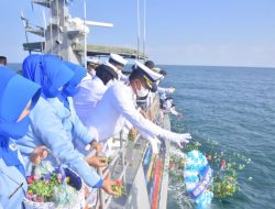 Danlanal Lhokseumawe Pimpin Upacara Tabur Bunga Peringati Hari Dharma Samudera