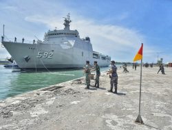 Singgah di Pelabuhan Krueng Geukueh, KRI Banjarmasin-592 Angkut 400 Prajurit Yon 113/JS Bireuen ke Papua