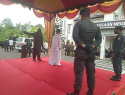 Kejari Aceh Utara Eksekusi Cambuk Terhadap Dua Terpidana