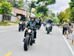 Momen Jokowi Naik Motor Ke Danau Toba Bareng Sandiaga