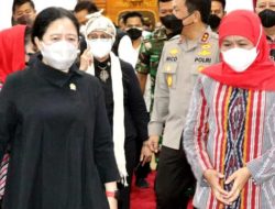 Puan Maharani Serahkan Ribuan Paket Bantuan kepada Santri