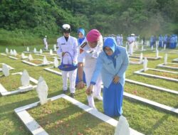 Peringati Hari Jadi Ke-77 TNI AL, Lanal Lhokseumawe Ziarah Makam Pahlawan