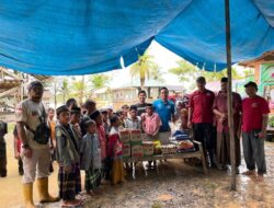 Tenaga Ahli Anggota DPR RI Mizlan, Antar Bantuan Untuk Dapur Umum di Lokasi Banjir Lhoksukon