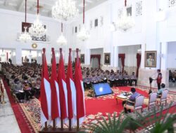 Presiden Jokowi Panggil Kapolri hingga Kapolres ke Istana, Dilarang Bawa HP dan Tongkat Komando