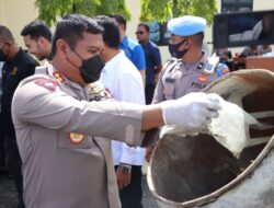 Kapolres Aceh Utara Musnahkan Sabu dan Ekstasi Pakai Mesin Molen