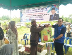 Tantawi Salurkan Bantuan Usaha Ekonomi Produktif kepada Masyarakat di Aceh Utara