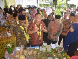 Kacabdin Aceh Utara Resmikan Panen Karya P5 dan ESLITE di SMAN 1 Dewantara