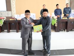 Pj Bupati Aceh Utara Sampaikan LKPJ Tahun 2022 di Hadapan Sidang DPRK