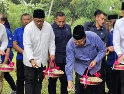 SBY Teteskan Air Mata saat Berziarah ke Kuburan Massal Korban Tsunami Aceh