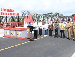 Resmikan Tiga Jembatan di Jawa Tengah, Presiden: Mobilitas Makin Aman dan Cepat