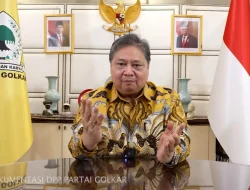 Ada Apa di Balik Mundurnya Airlangga dari Ketum Golkar?