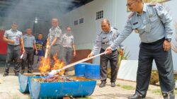 Ratusan Barang Bukti Terlarang Sitaan Lapas Lhokseumawe Dibakar