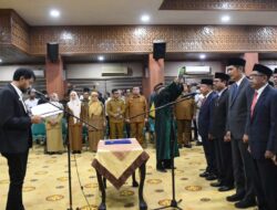 Mualem Lantik 74 Pejabat Baru, 10 Orang Ditunda