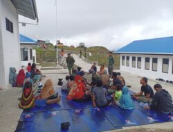 Satgas Kopasgat Sinak Pererat Silaturahmi Bersama Masyarakat Sekitar Bandara Tigiles