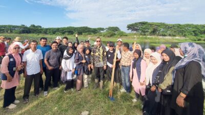 TA Khalid Hadiri Aksi Bersih Lingkungan ” Bireuen Gleeh ” Program Folu Net-Sink 2030