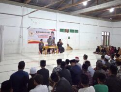 Anggota MPR RI Azhari Cage Sosialisasikan 4 Pilar Kebangsaan ke Santri