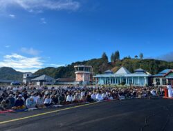 Satgas Kopasgat Pos Enarotali Amankan Pelaksanaan Sholat Idul Adha di Paniai