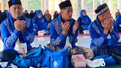 Puluhan Jemaah Umroh Bir Ali Bersiap Terbang ke Baitullah