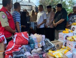 Wabup Tarmizi Panyang Serahkan Bantuan Masa Panik untuk Korban Kebakaran di Gampong Tambon Baroh