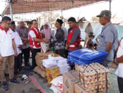 PMI Aceh Utara Salurkan Bantuan untuk Korban Kebakaran di Tambon Baroh