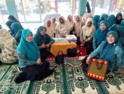 Ketua PKK Aceh Utara Bina Lomba Gammawar Gampong Bangka Jaya