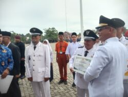Geuchik Bangka Jaya Agusri Terima Penghargaan dari Bupati Aceh Utara di HUT RI ke-80