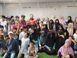 Bunda Salma Kunjungi Anak Panti RSAN