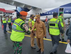 Satgas Korpasgat Sambut Bupati dan Wakil Bupati Boven Digoel Terpilih di Bandara Tanah Merah