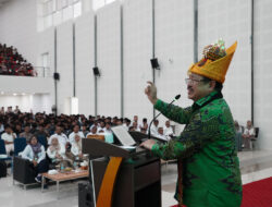 Prof. Amzulian Rifai Beri Kuliah Umum di Unimal: Bahas Reformasi Hukum di Era Modern