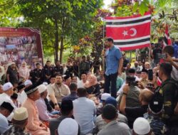 Mualem Didampingi Bunda Salma Hadiri Doa Bersama di Makam Syuhada Daerah III Tgk Chiek Paya Bakong