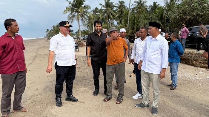Bupati Ayahwa Bersama Gubernur Mualem Tinjau Dampak Abrasi di Aceh Utara
