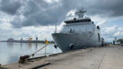 KRI Semarang-594 Sandar di Pelabuhan ASEAN Krueng Geukueh, Bawa Dukungan Logistik Gulbencal untuk Aceh, Sumut, dan Sumbar