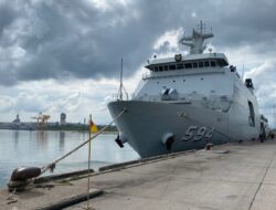 KRI Semarang-594 Sandar di Pelabuhan ASEAN Krueng Geukueh, Bawa Dukungan Logistik Gulbencal untuk Aceh, Sumut, dan Sumbar