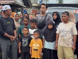 Korban Banjir Aceh Utara Terima Bantuan dari Akabri 76-Akmil 2006
