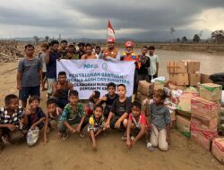 Tembus Dusun Sarah Gala Menggunakan Perahu, LAZ Nurul Hayat Salurkan Bantuan Logistik di Aceh Utara