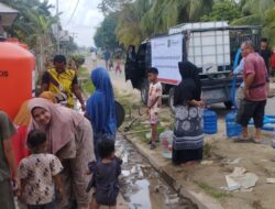Save the Children dan Yayasan Geutanyoe Salurkan Air Bersih ke Aceh Utara