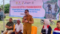 Kelompok KENDURI Tebar 700 Bibit Kepiting dan Tanam 300 Mangrove di Pesisir Aceh Utara