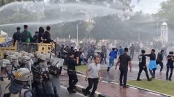 Demo Penolakan Pergub JKA Berakhir Ricuh, Enam Mahasiswa Diamankan Polisi