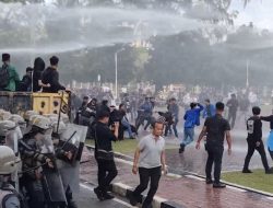 Demo Penolakan Pergub JKA Berakhir Ricuh, Enam Mahasiswa Diamankan Polisi