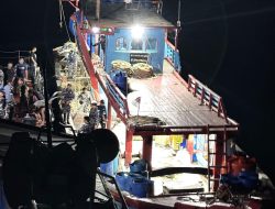 KRI Imam Bonjol-383 Tangkap 6 ABK Nekat Pesta Sabu Saat Melaut di Perairan Belawan