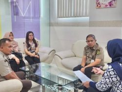 Percepat Pembayaran PBB, Kepala UPT V Bapenda Medan Sambangi Wajib Pajak Sampoerna Academy dan Komplek Citra Garden