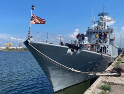 KRI Imam Bonjol-383 Bersandar di Aceh, Perkuat Keamanan Selat Malaka