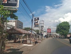 Warga Pidie Bongkar Ratusan Kios Secara Sukarela untuk Penataan Kota Minii