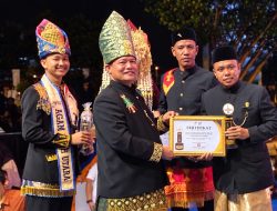 Muhammad Hatta Raih Anugerah Tokoh Pemuda Inspiratif pada Milad 800 Tahun Samudera Pasai