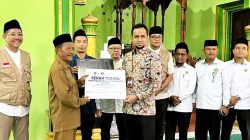 Kolaborasi Multipihak Resmikan PLTS Atap di Masjid Nurul Iman Aceh Tamiang