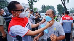 Kabut Asap Selimuti Medan, Pertamina Patra Niaga Sumbagut Bagikan 2.200 Masker untuk Warga
