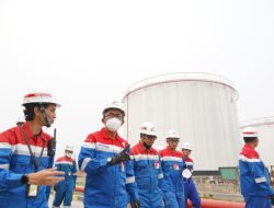Wadirut Pertamina Tinjau Fuel Terminal Sei Siak, Pastikan Distribusi BBM Tetap Andal